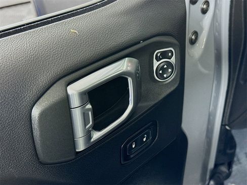 Used 2023 Jeep Wrangler Unlimited Rubicon w/ LED Lighting Group image 17