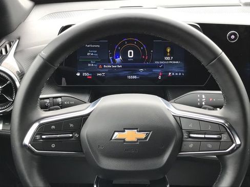 Certified 2026 Chevrolet Equinox LT AWD/4WD image 8