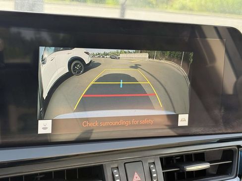 Used 2023 Lexus ES 300h w/ Premium Package FWD image 11