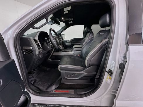Used 2017 Ford F150 Raptor w/ Equipment Group 802A Luxury AWD/4WD image 22