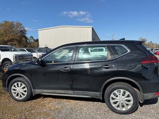 Used 2018 Nissan Rogue S video 3