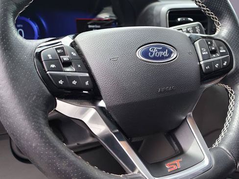 Used 2022 Ford Explorer ST w/ ST High-Performance Pack AWD/4WD image 22