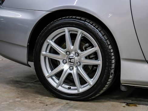 Used 2004 Honda S2000 image 46