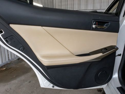 Used 2016 Lexus IS 200t image 46