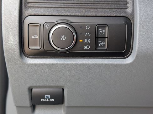 Used 2025 Ford F250 XLT AWD/4WD image 19