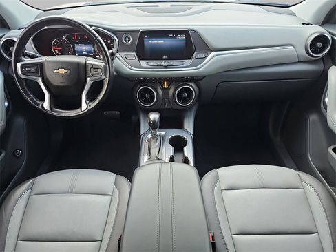 Used 2019 Chevrolet Blazer LT image 9