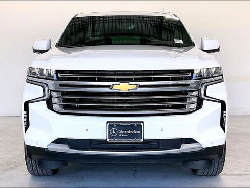 Used 2024 Chevrolet Tahoe High Country RWD image 3