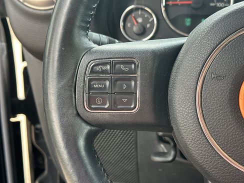 Used 2016 Jeep Wrangler Unlimited Sahara w/ Connectivity Group AWD/4WD image 16