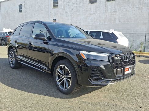 New 2026 Audi Q7 Premium image 10