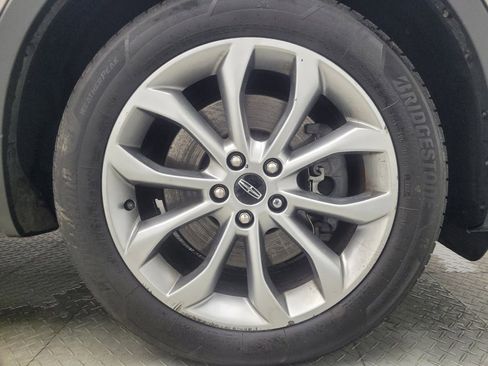 Used 2017 Lincoln MKC Select image 31