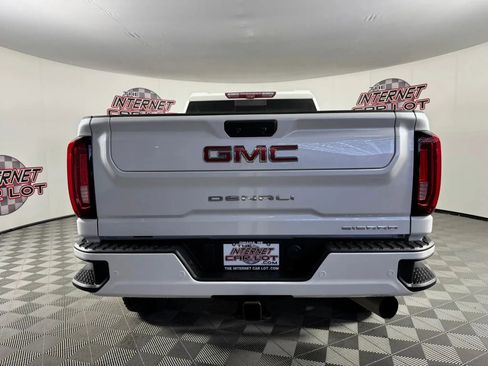 Used 2022 GMC Sierra 2500 Denali w/ Denali Ultimate Package AWD/4WD image 6