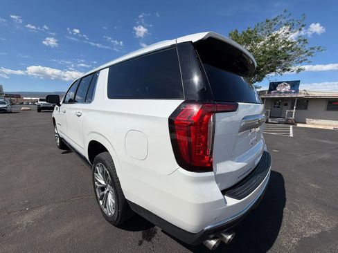 Used 2021 GMC Yukon XL Denali AWD/4WD image 8