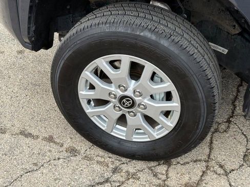 Used 2025 Toyota Tacoma SR5 image 10