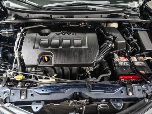 Certified 2017 Toyota Corolla SE w/ SE Premium Package FWD image 29