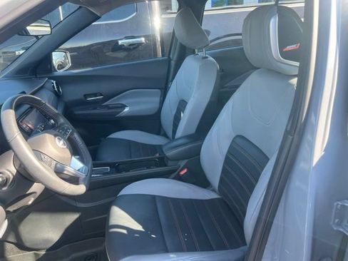 Used 2024 Nissan Kicks SR w/ SR Premium Package FWD image 6