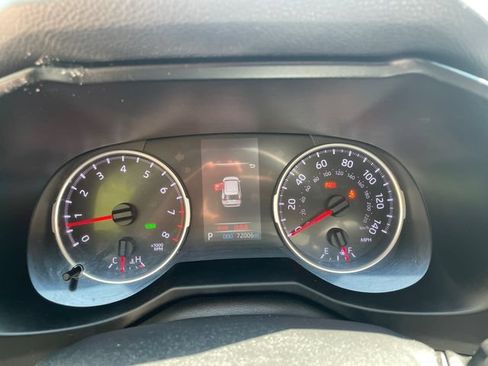 Used 2019 Toyota RAV4 XLE AWD/4WD image 28