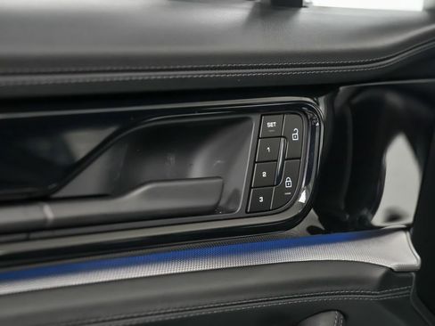 Used 2025 Porsche Panamera 4 E-Hybrid AWD/4WD image 22