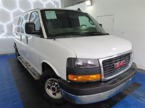 Used 2024 GMC Savana 2500 w/ Driver Convenience Package image 5