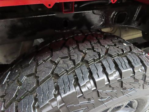 Used 2020 Chevrolet Silverado 1500 Custom Trail Boss image 27