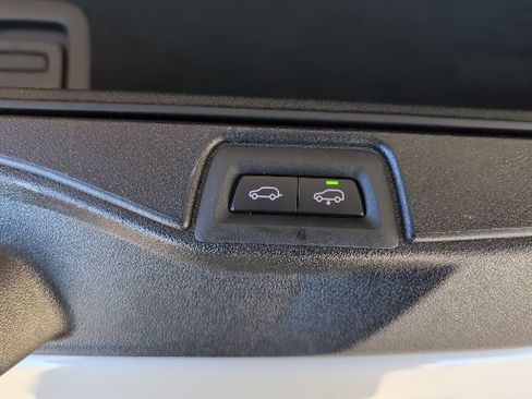 Certified 2023 BMW X7 xDrive40i w/ Premium Package image 36