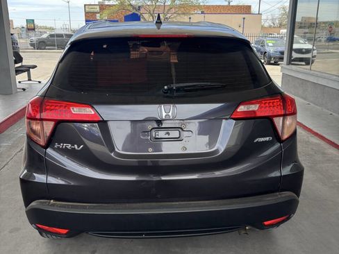 Used 2016 Honda HR-V LX image 6