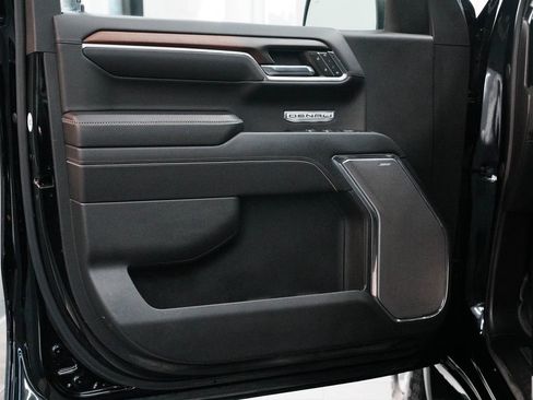 Used 2024 GMC Sierra 1500 Denali w/ Technology Package image 11