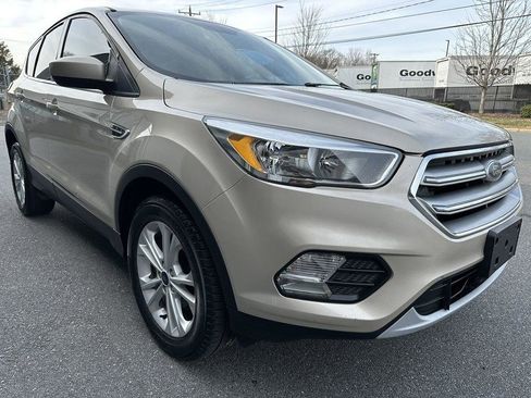 Used 2017 Ford Escape SE FWD image 7