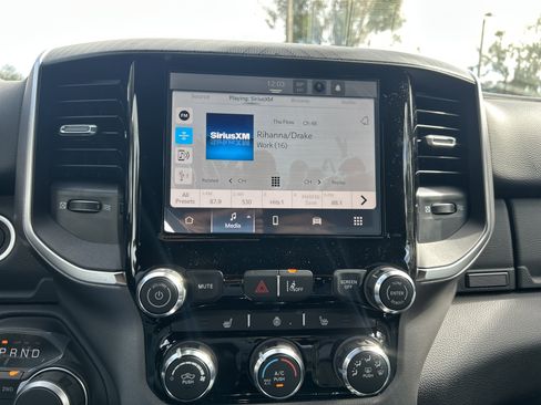 New 2026 RAM 1500 4x4 Crew Cab image 43