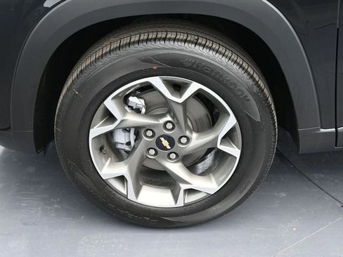 New 2026 Chevrolet Trax LT w/ Driver Confidence Package FWD image 22