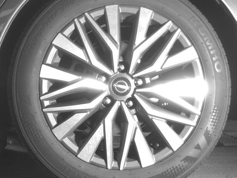 Used 2025 Nissan Altima 2.5 SV image 14