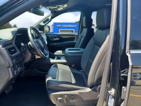 Used 2024 Chevrolet Suburban LT AWD/4WD image 7