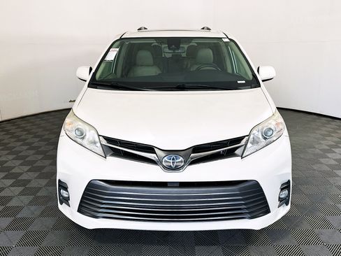 Used 2020 Toyota Sienna XLE FWD image 8