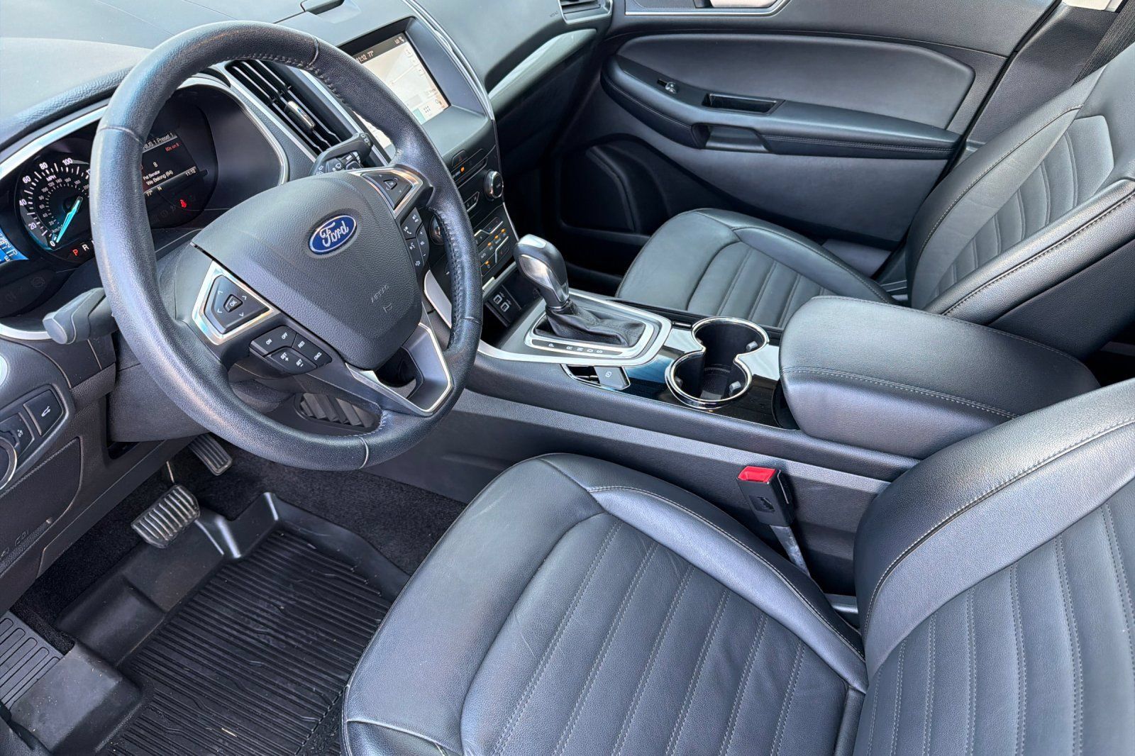 Used 2018 Ford Edge SEL w/ Equipment Group 201A AWD/4WD image 9