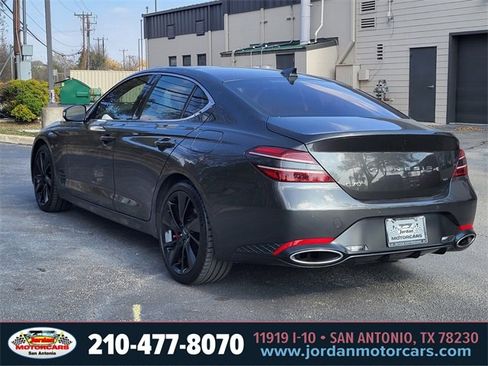 Used 2022 Genesis G70 3.3T image 3