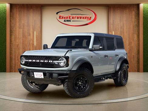 Used 2024 Ford Bronco Wildtrak AWD/4WD image 1