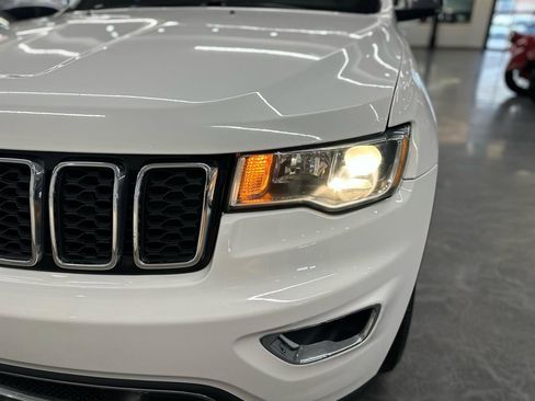 Used 2020 Jeep Grand Cherokee Limited w/ Luxury Group II image 10