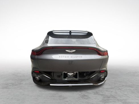 Used 2021 Aston Martin DBX AWD/4WD image 9