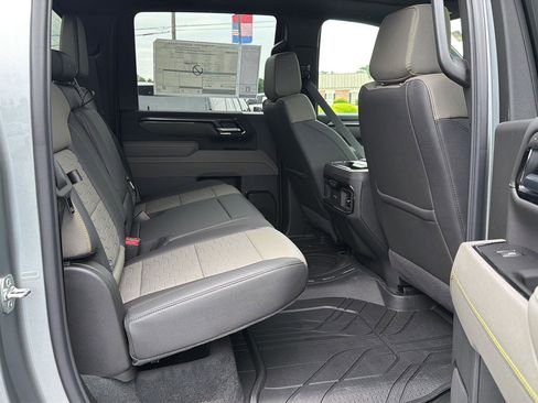 New 2026 Chevrolet Silverado 2500 ZR2 AWD/4WD image 14
