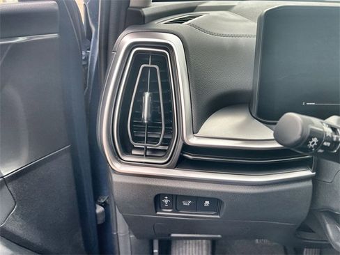 Used 2025 Kia Sorento EX image 17