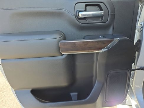 Used 2019 GMC Sierra 1500 SLT w/ SLT Convenience Package image 19