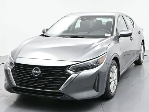 Used 2024 Nissan Sentra S FWD image 3