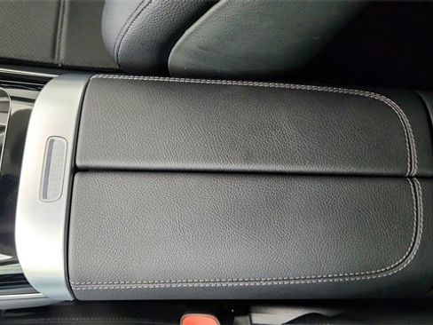 Used 2025 Mercedes-Benz GLC 350e GLC 350e image 56