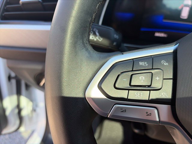 Certified 2023 Volkswagen Jetta SE w/ Panoramic Sunroof Package FWD image 21