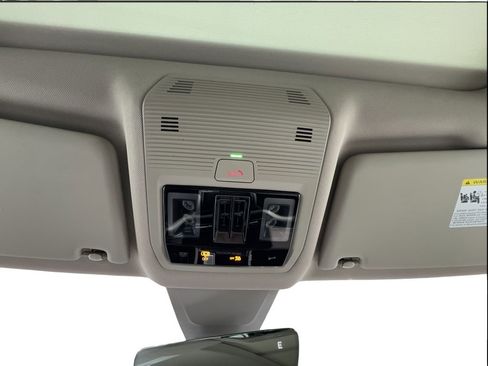 Used 2024 Volkswagen Atlas SEL AWD/4WD image 48