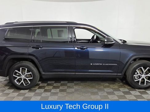 Used 2023 Jeep Grand Cherokee L Limited w/ Luxury Tech Group II AWD/4WD image 10