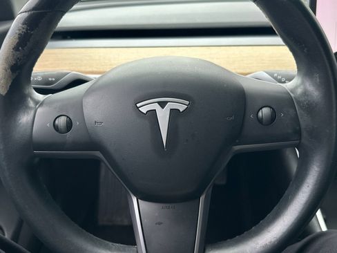 Used 2019 Tesla Model 3 Standard Range Plus image 21