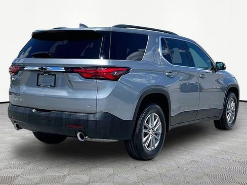 Used 2023 Chevrolet Traverse LT AWD/4WD image 6
