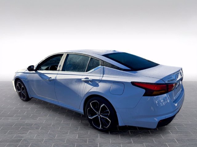Used 2025 Nissan Altima 2.5 SR w/ SR Premium Package FWD image 5