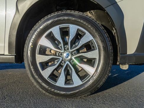 Used 2023 Subaru Outback Limited image 12