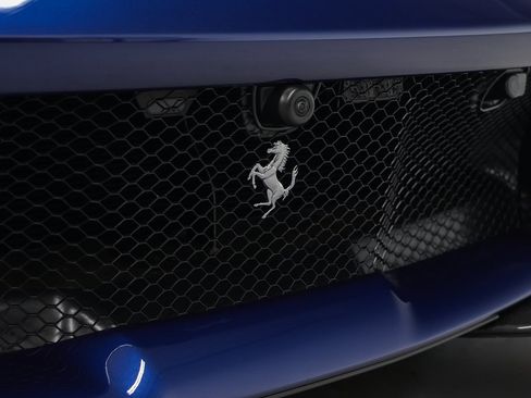 Certified 2022 Ferrari 812 Competizione image 9